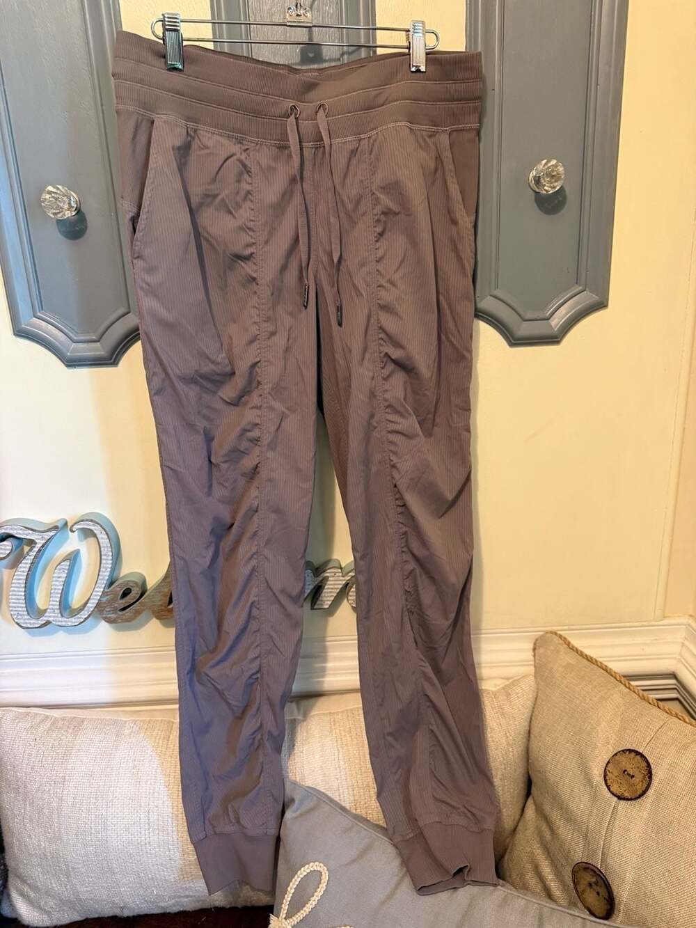 Lululemon Dance Studio Mid-Rise Jogger Pants